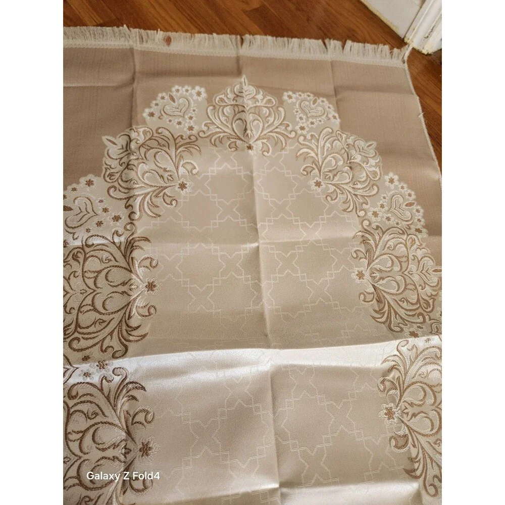 Elegant Portable Prayer Rug with Matching Bag